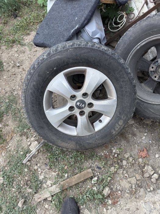 Диски с зимней резиной 205.70.15 kia optima,k5