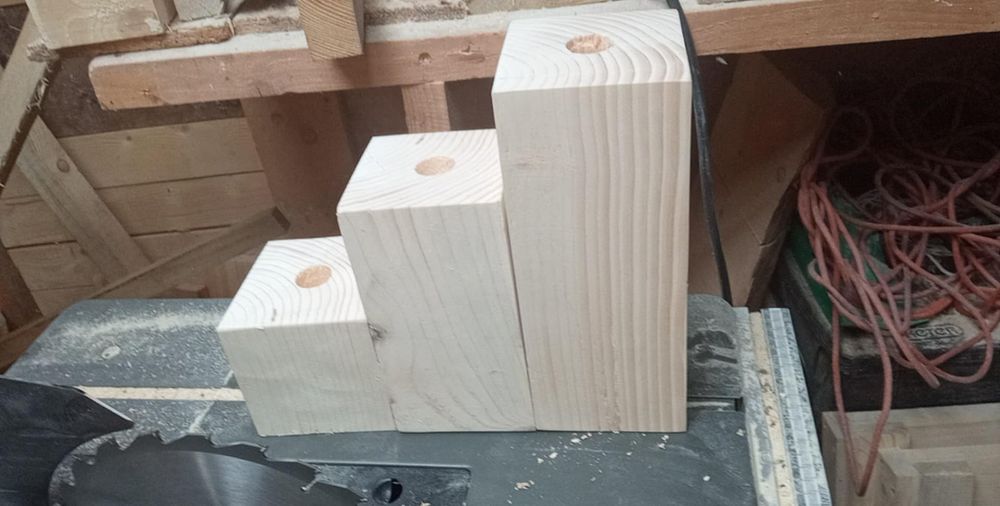 Świeczniki. Świeczniki drewniane