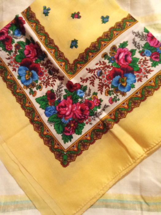 Продам хустки ціна 50 грн