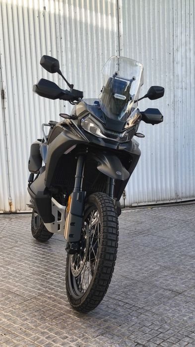 CFMoto 800MT-X com apenas 2307 km