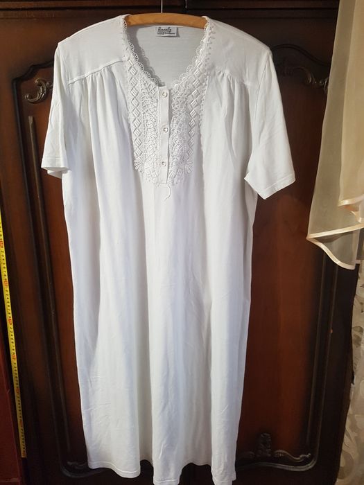 Две тепленькие ночные 58-60 р Цена за две шт