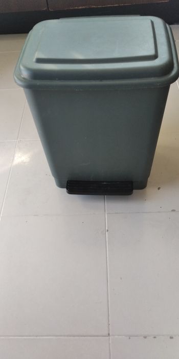 Fruteira/prateleiras/caixa p/pão