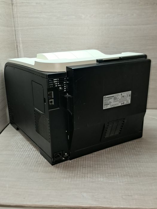 HP LaserJet Pro 400 Color Printer M451dn