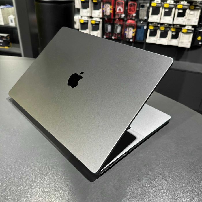 MacBook Pro 16" 2021 M1 Pro 16Gb RAM 1Tb SSD Space Gray РОЗПРОДАЖ!