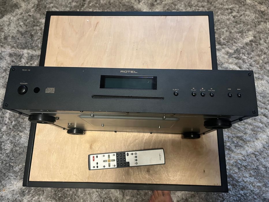 Rotel RCD-12 wysokiej klasy odtwarzacz płyt CD