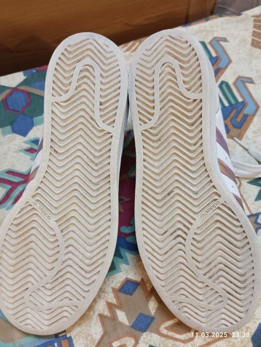кросівки кеди  adidas Superstar UK 4 1|2  37    футболка  S-М