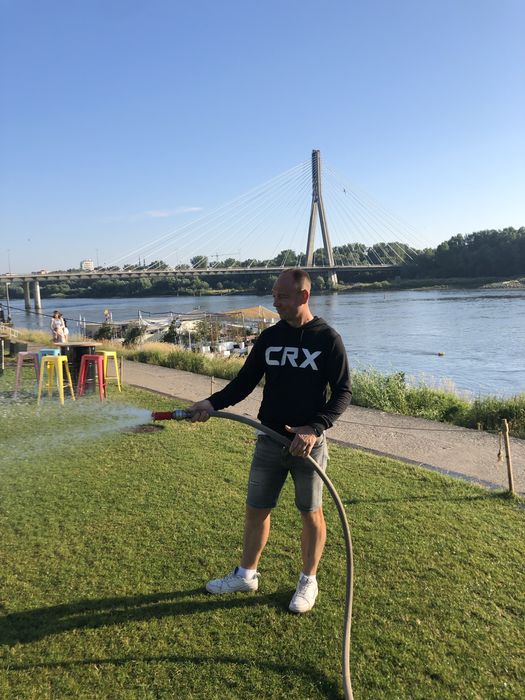 Dostawa wody , woda w zbiornikach