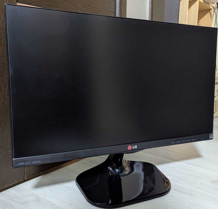 Монітор LG 23″ з матовим екраном на IPS-матриці