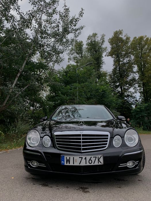 Stary niezniszczalny Mercedes W211 AVANGARDE