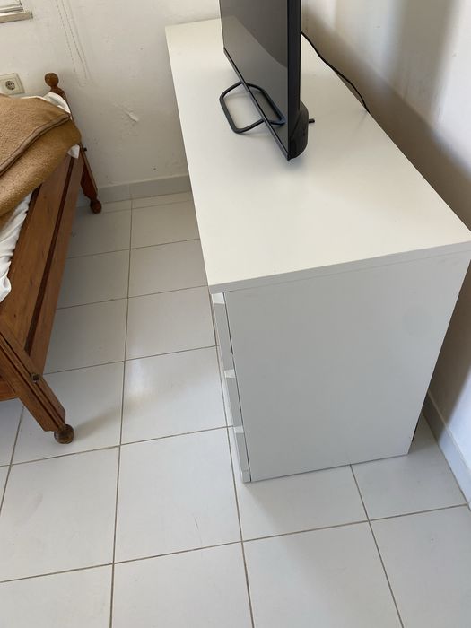 Comoda ikea branca