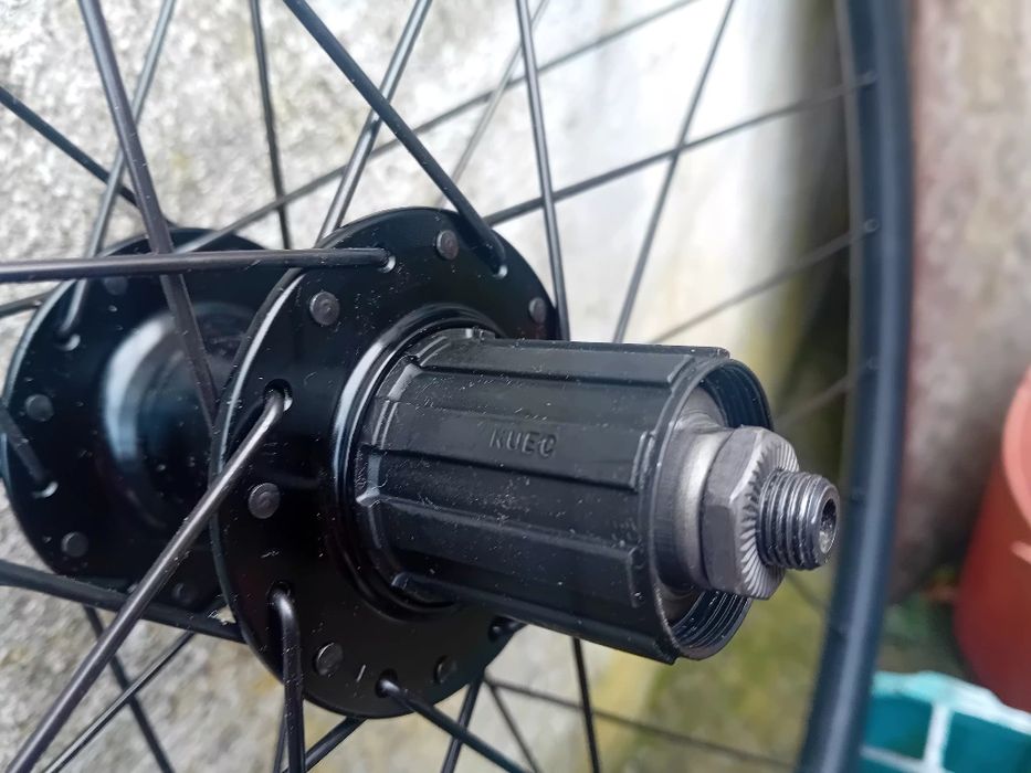 Roda traseira SYNCROS 29 nova