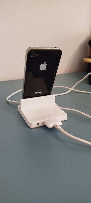 iPhone 4S. IOS7. Bez simlocka. Stan bardzo dobry.