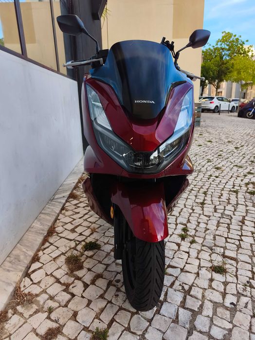 PCX Honda 2022 impecável e com garantia!