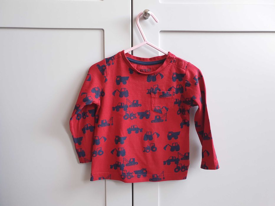 Czerwona bluzka koparka mothercare 74 80