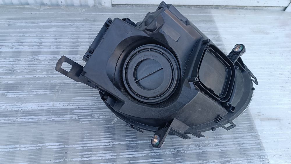 Vendo farol esquerdo de mini Cuper R56 ano 2007