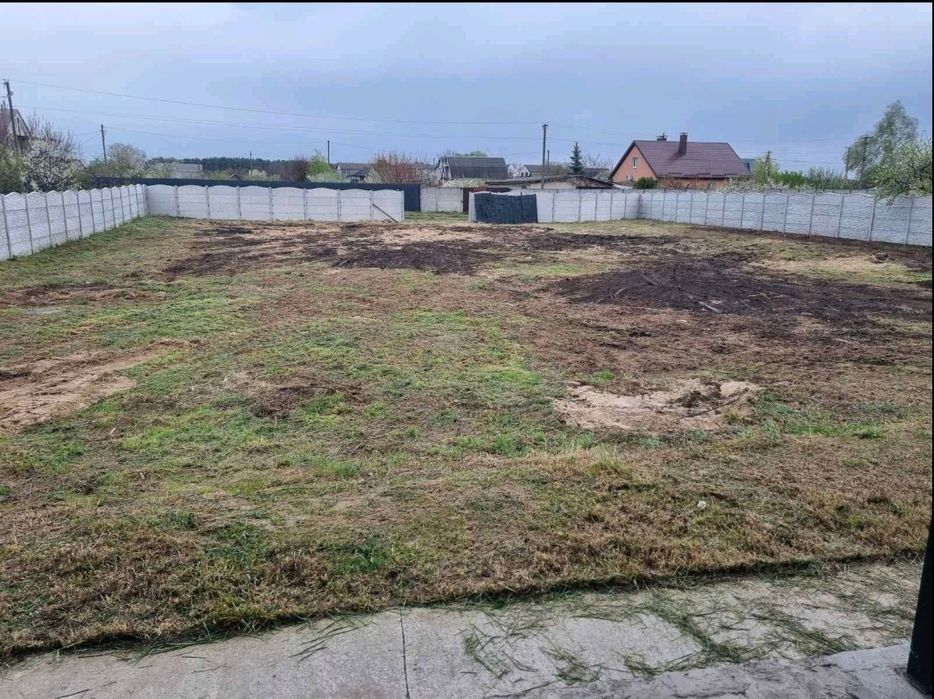 Продам новый дом с ремонтом  в с.Обуховка (100 м.до леса)