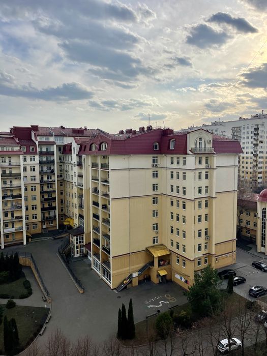 Продаж 3к квартиры 115м2 ЖК Чайка, с. Чайки, вул. Лобановського
