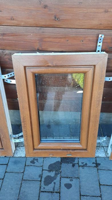 Używane okno plastikowe 75x125