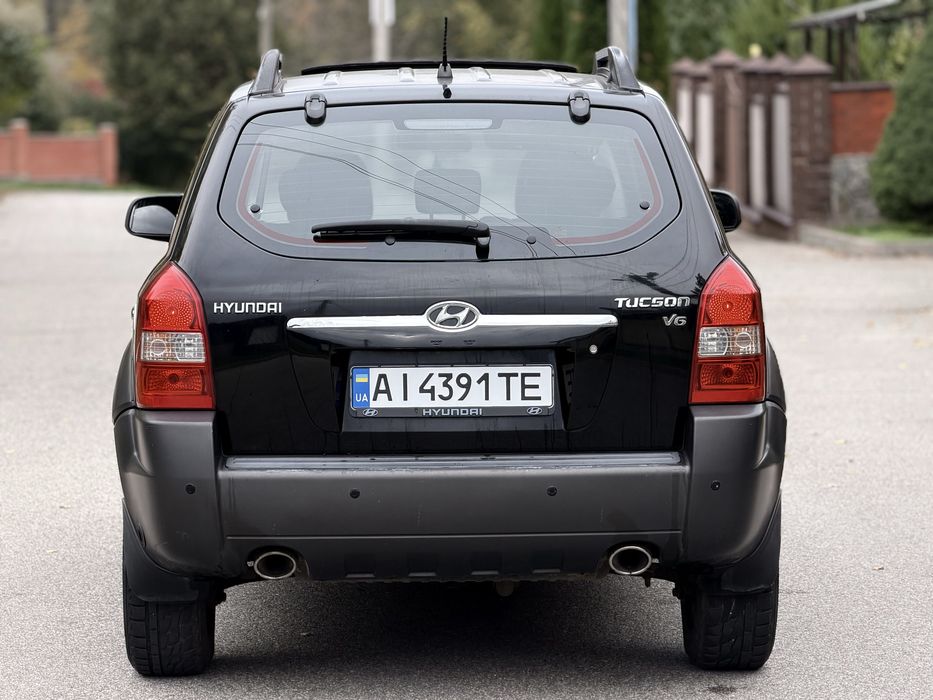 Hyundai Tucson, автомат, газ/бензин, полный привод