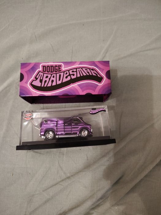 Hot wheels dodge tradsman