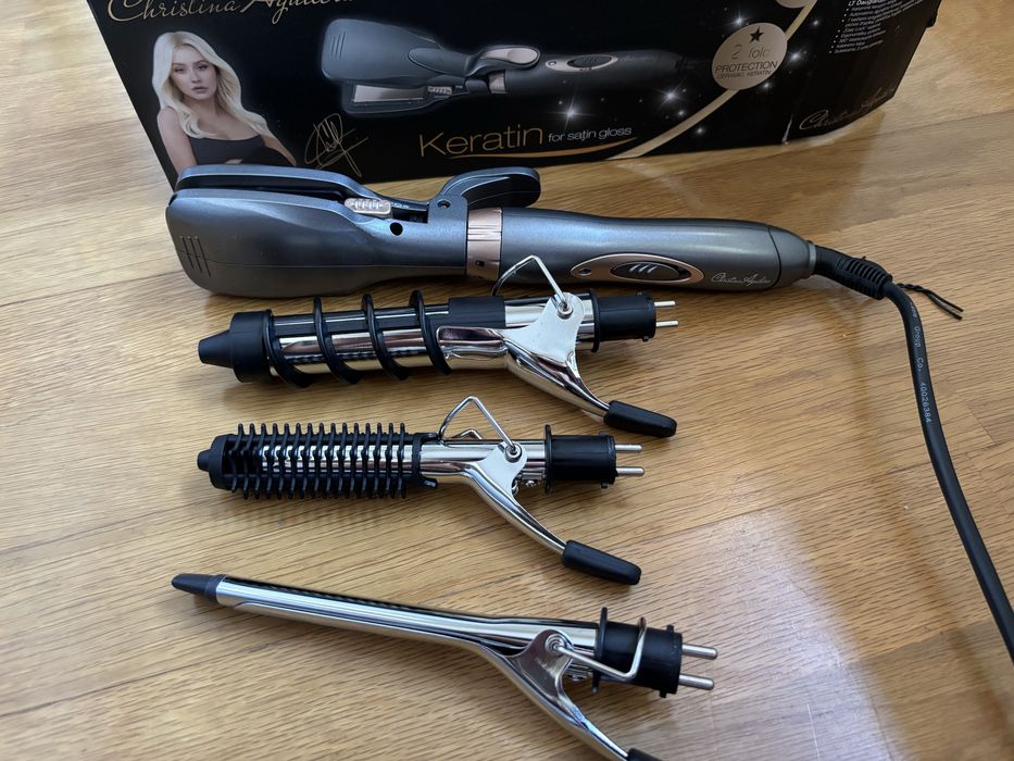 Prancha de Cabelo Christina Aguilera Keratin + Acessórios – NOVA