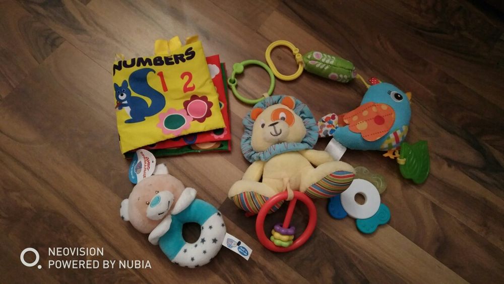 Наборы игрушек, іграшки