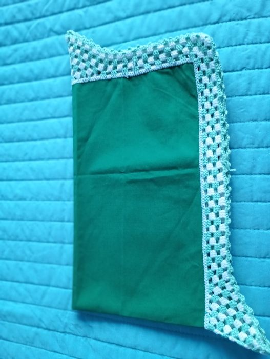 Pano com rebordo em crochê