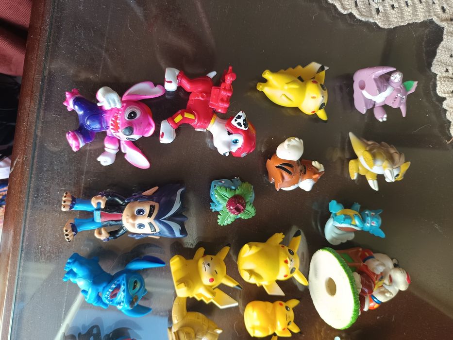 Lot Figuras varios boneco de disnei 15 cm pet litter s inhop jogoem an