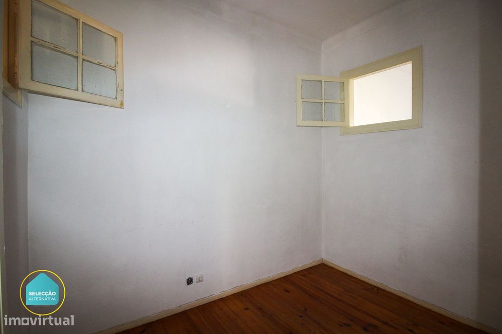 Apartamento T2+1 com em Campo de Ourique.