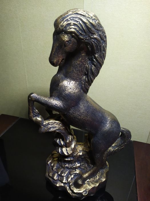 Статуэтка лошади 40см.