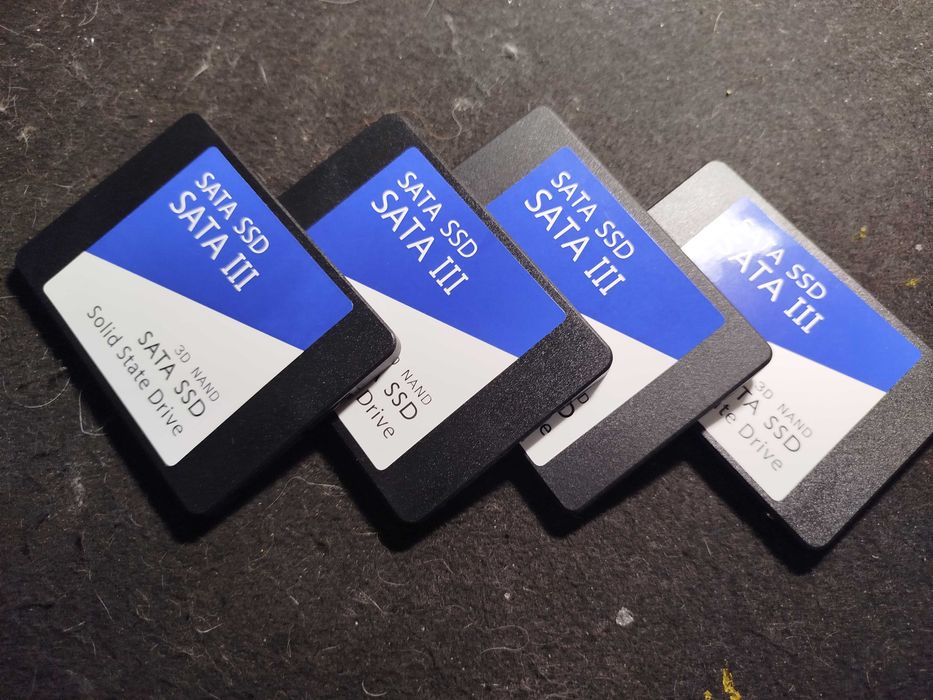 Продам ростовку бюджетных новых SSD дисков 64-512гб