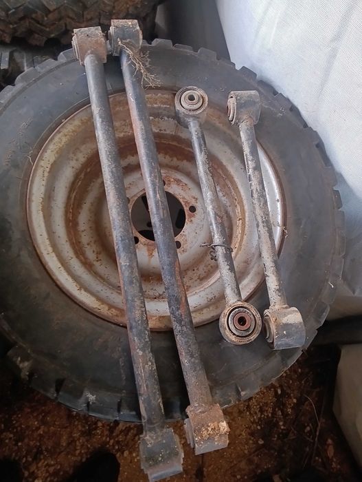 Tirantes eixo  traseiro Nissan patrol gr y60