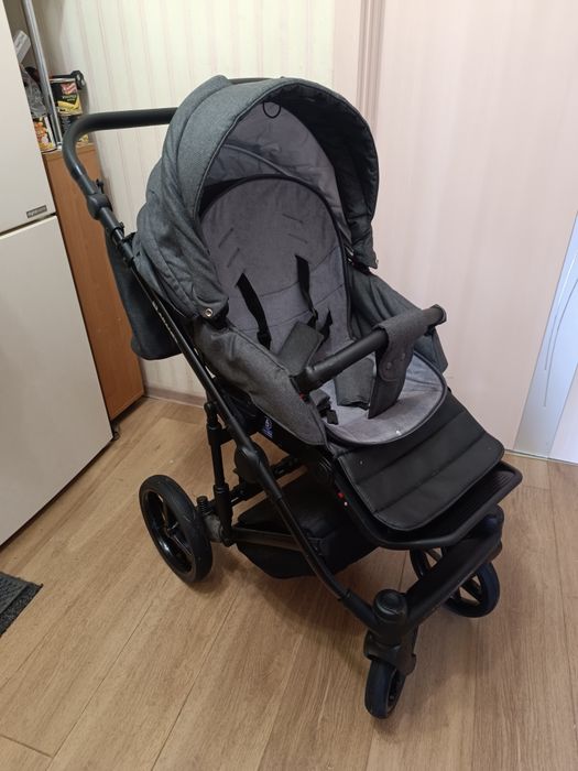 Коляска Adamex Porto Light та Автолюлька