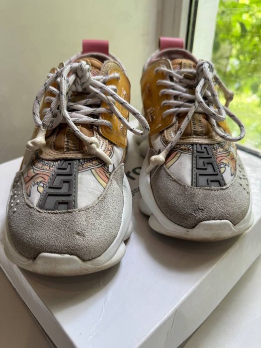 Продам Versace кросівки б/у