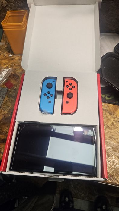 Nintendo switch oled 64+128gb. +ігри повний комплект