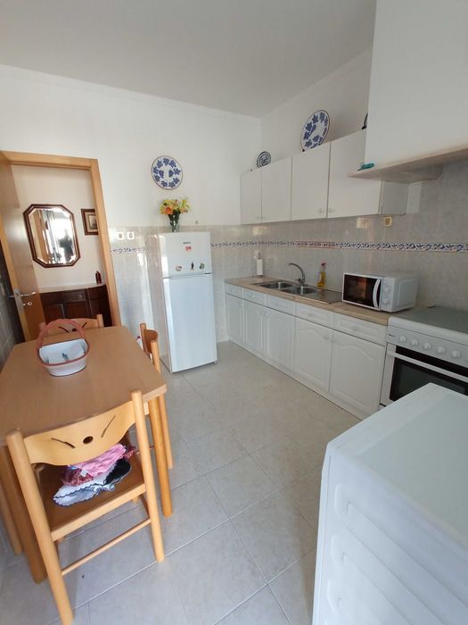 Apartamento para Alugar Férias - de 4 de Julho a 5 de Setembro