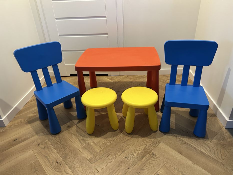 Stolik Mamut i krzeselka Ikea
