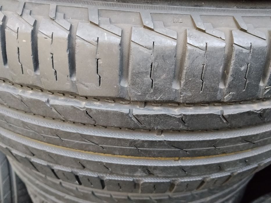 Nokian 225 60 r18  2шт шини б'у резина гума з Європи