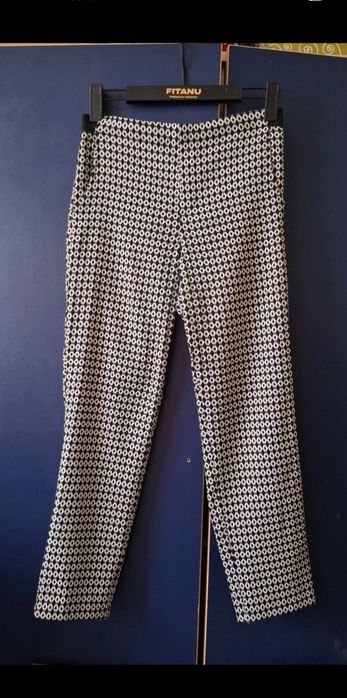 Spodnie damskie w geometryczny wzór  Esmara rozmiar M wygodne