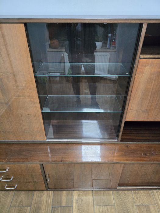 Komoda z nadstawką z czasów PRL