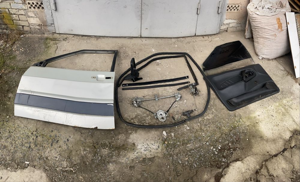 Бархотка,уплотнітєль/ущільнювач,дверей/скла Ваз09,99,14,15. Стан супер