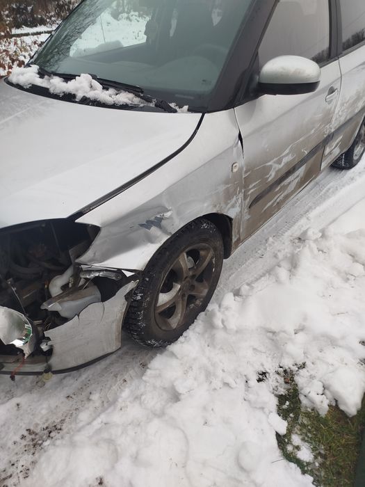 Sprzedam uszkodzoną Skode Fabie