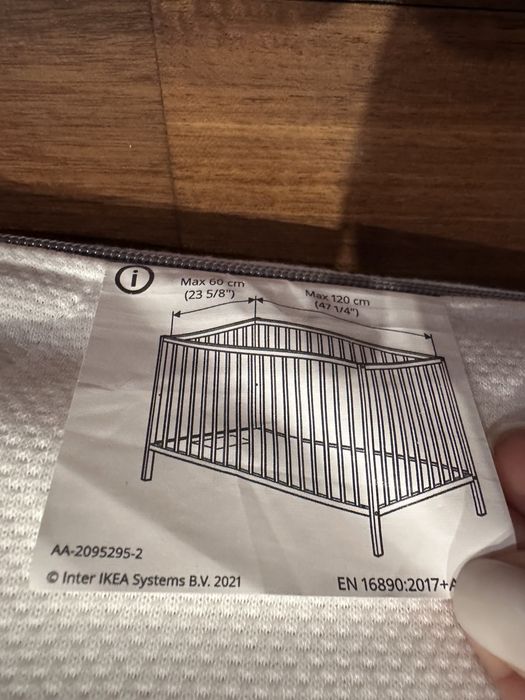 Berço bebé com colchão