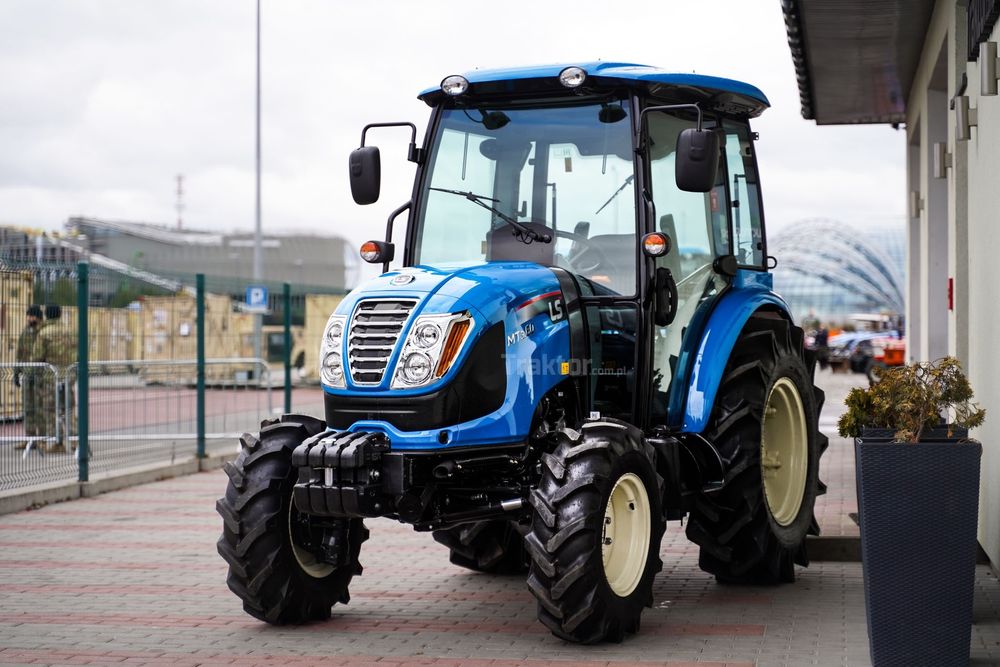 Importer poleca traktor LS Tractor MT3.60 MEC 4x4 - 57 KM z kabiną - ciągnik z gwarancją 5 lat