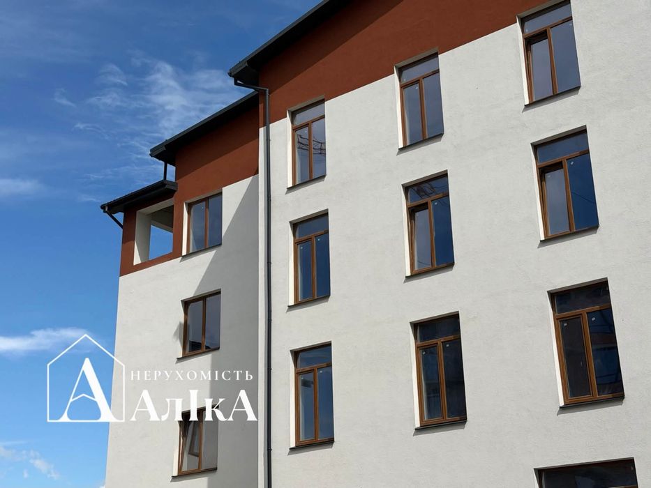 Продам чудову 2-кімнатну квартиру з терасою в новобудові