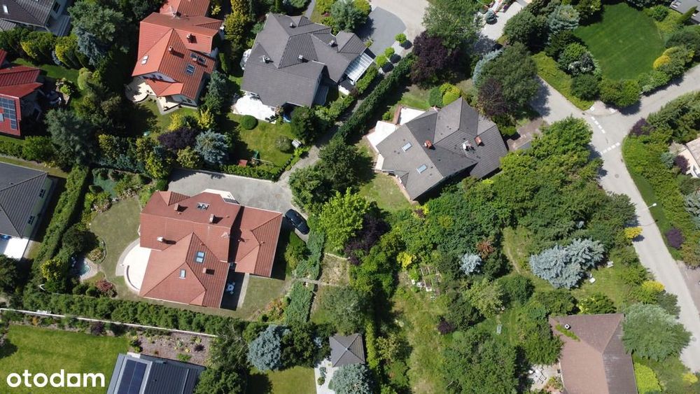 dom wolnostojacy Chyby os. Zielone I -  260m2