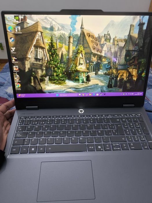 Lenovo LOQ Essential Gen 11 - Gaming RTX 5050, 16GB RAM, 1TB SSD