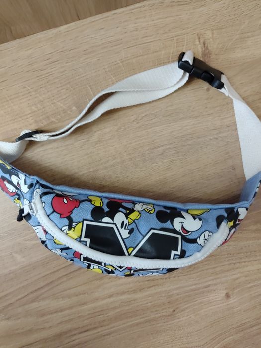 Saszetka nerka dla dzieci z motywem Myszki Miki  Cropp