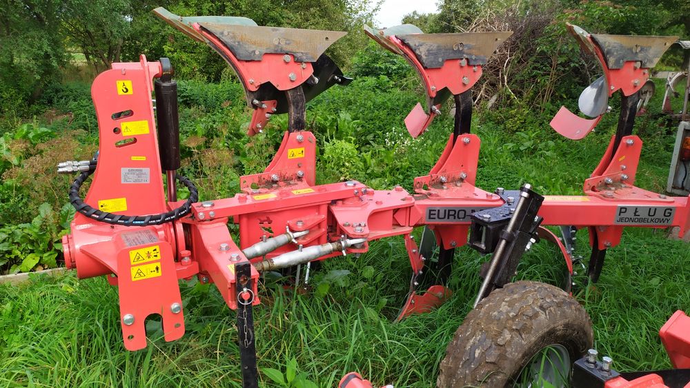 Pług obrotowy Euro Masz P04 3+1
