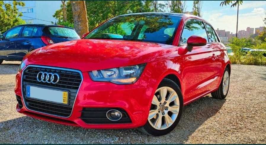 Audi A1 vermelho